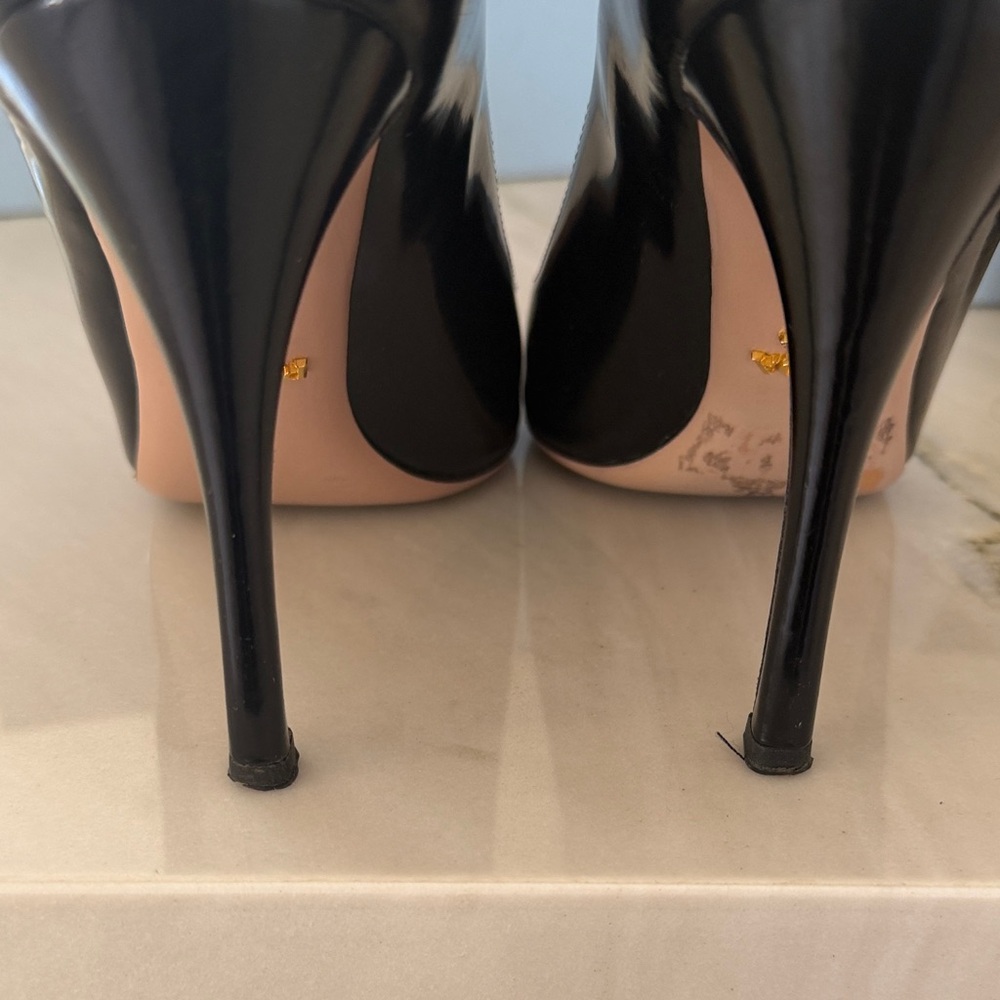 Prada Black Leather Classic Pump - Women's - Picture 3 of 5